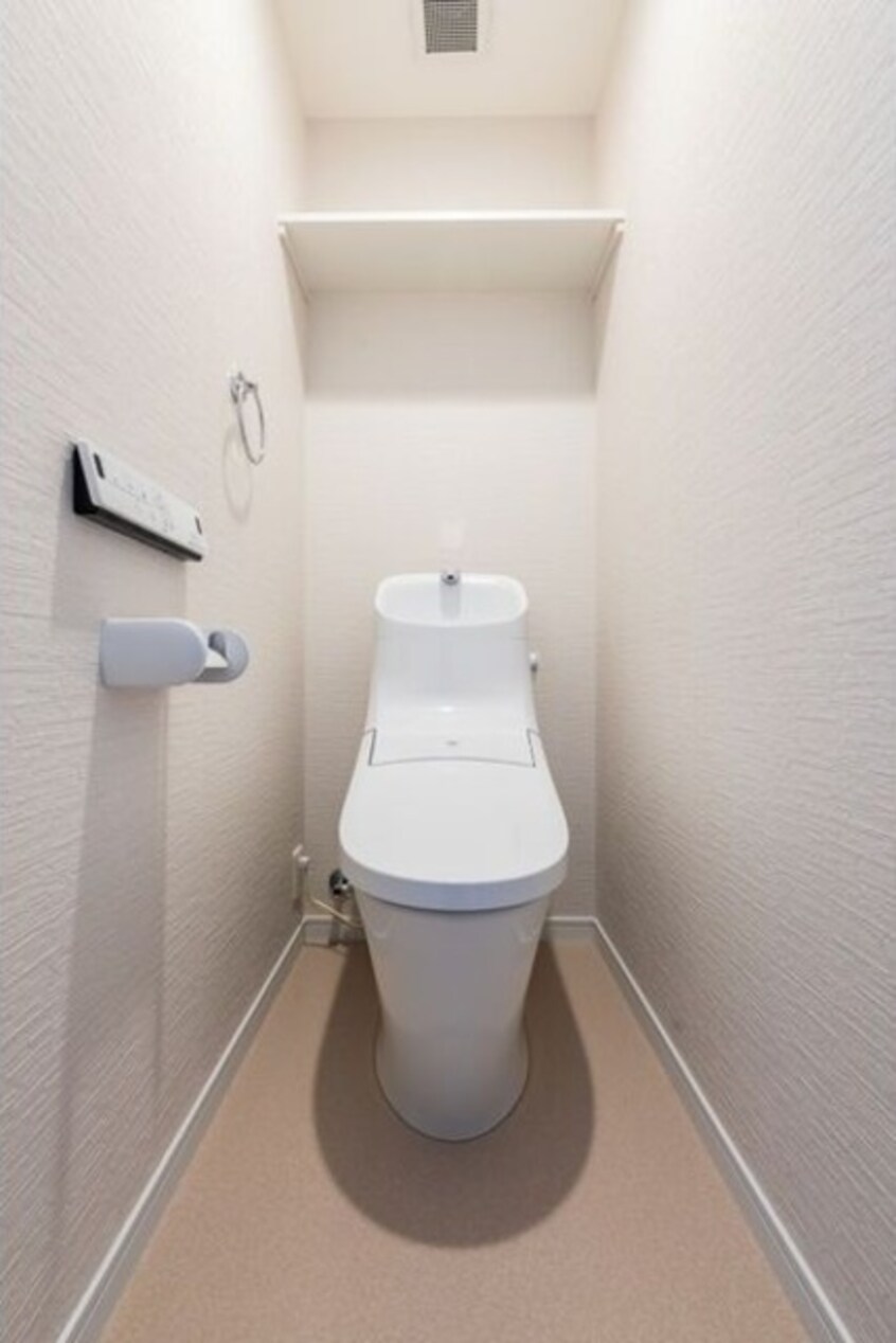  東海道本線/沼津駅 バス14分西沢田下車:停歩1分 2階 築3年