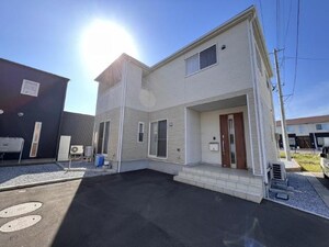 尻内前河原貸家