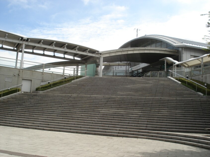 ひたち野うしく駅（JR　常磐線）まで304ｍ コンフォルト・Ｍ