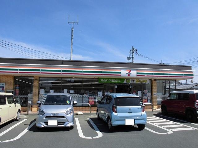 セブン-イレブン阿見中央７丁目まで240m グッド・アイランド阿見II