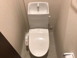 シャワー付トイレ