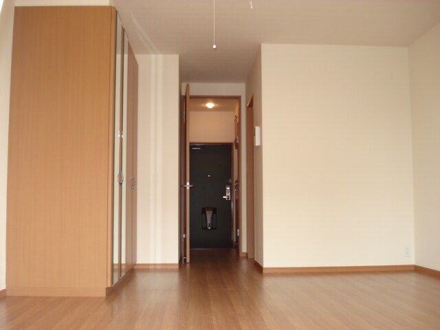  Ｊｅ　ｌｅ　ｐｒｅｎｄｓ　（ジュルプラン）