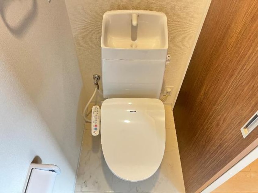 トイレ hermana（エルマーナ）VI