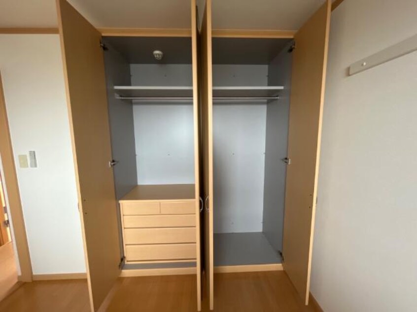 収納 フォルティア