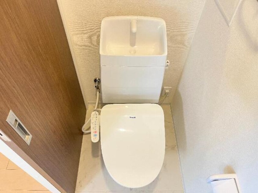 トイレ hermana（エルマーナ）VI