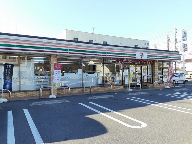 セブンイレブン竜ヶ崎出し山町店まで630m エレノア