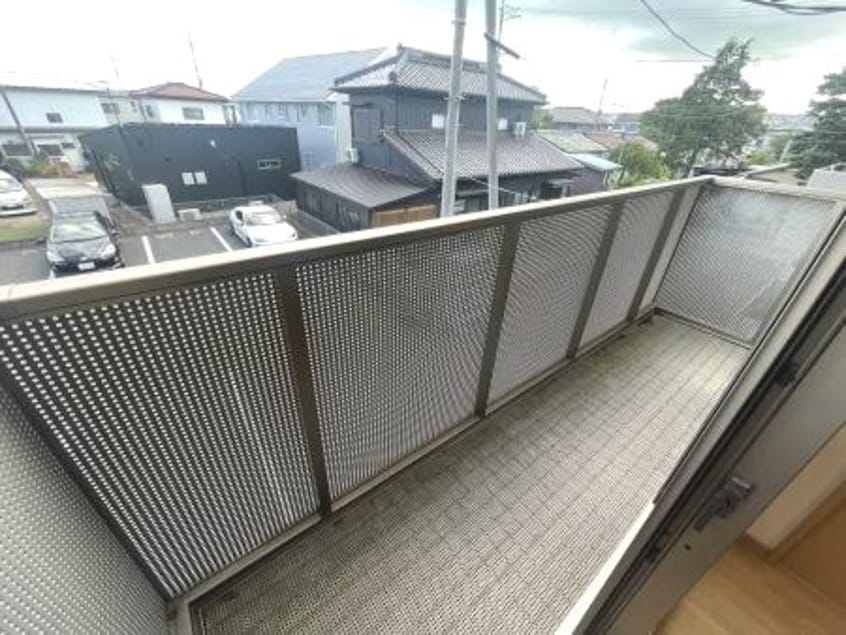  ファミール板谷A棟