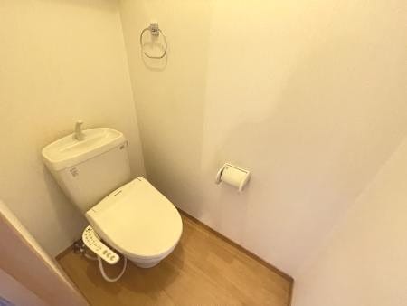  ファミール板谷A棟