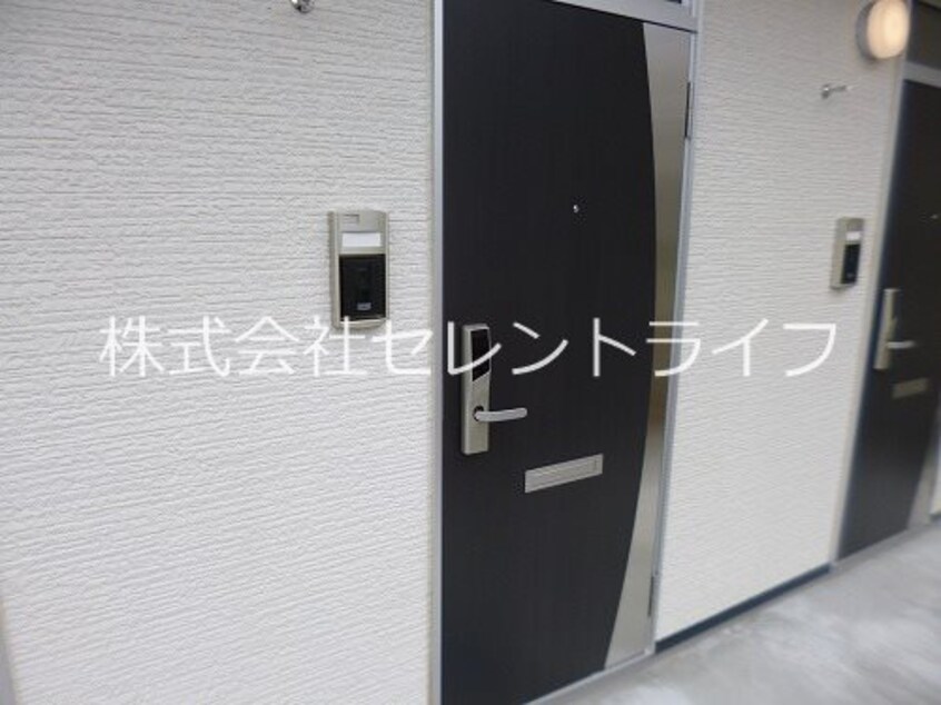玄関前 KI・ZU・NA　絆