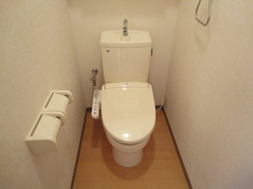 シャワー付トイレ KASUMIヒルズ