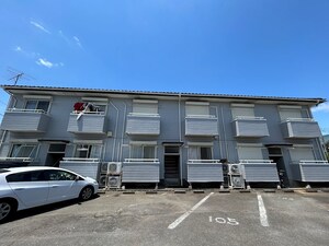 コーポキャロルF