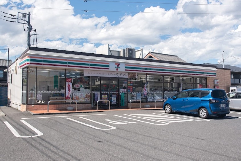 ｾﾌﾞﾝｲﾚﾌﾞﾝ 土浦桜ｹ丘店(コンビニ)まで560m ベリーヒルズＡ