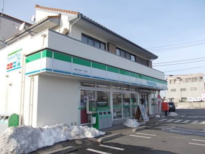 ファミリーマートまで1000m グリーンパレスつくばI