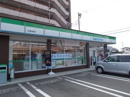 ファミリーマート 土浦大町店まで900m ガーデンハウス　しらゆりI