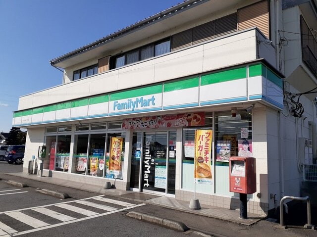 ファミリーマート神立中央一丁目まで650m ヒカルサ土浦神立イーストI