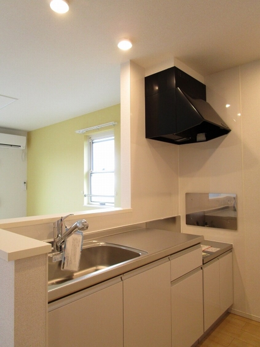  サンエスコート