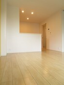  サンエスコート