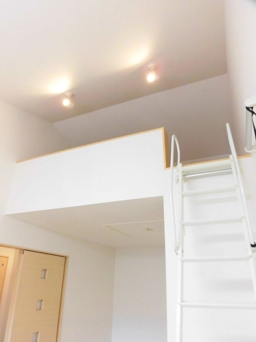  サンリット　デーア　Ｂ