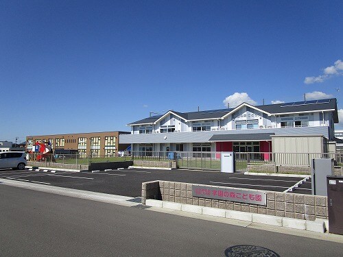 認定こども園学園の森こども園(幼稚園/保育園)まで897m La.HAL　学園の森