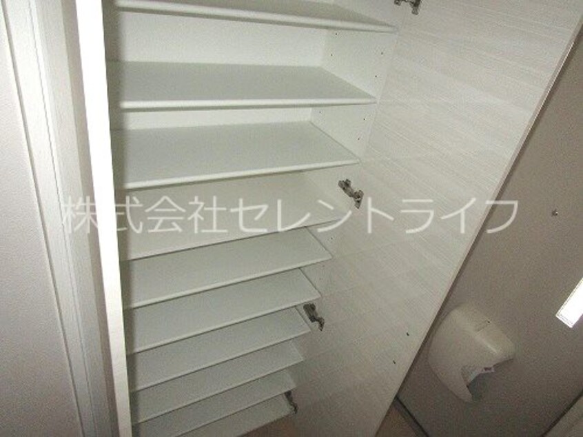 トールシューズボックス内部 La.HAL　学園の森