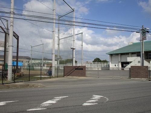 常総市立石下中学校(中学校/中等教育学校)まで792m ドムス北浦