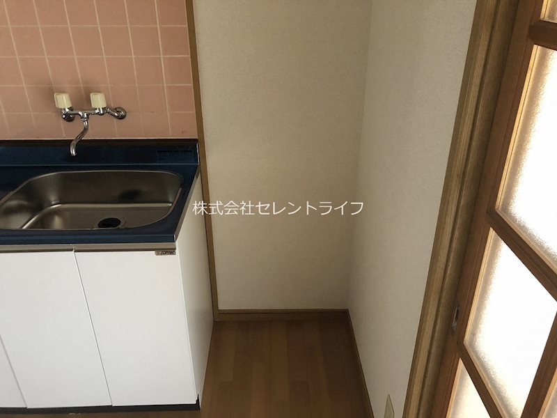 冷蔵庫置き場 メゾン・ド・K