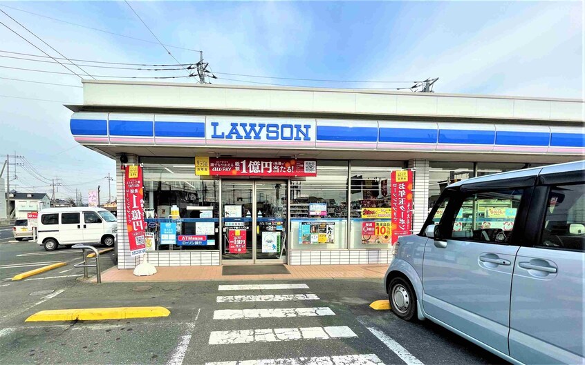 ﾛｰｿﾝ 下妻ﾊﾞｲﾊﾟｽ店(コンビニ)まで1311m Rasen　Feld　II（ラーゼン　フェルト　II）