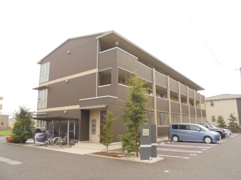  Royal Jist SUITES