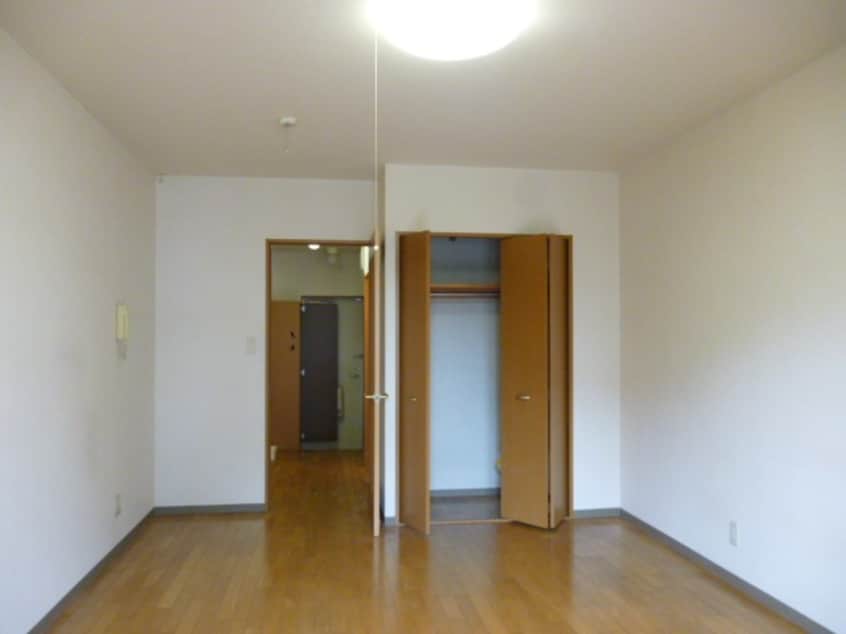 別のお部屋の写真になるためイメージと異なる場合がございます。 TRES　FLOR