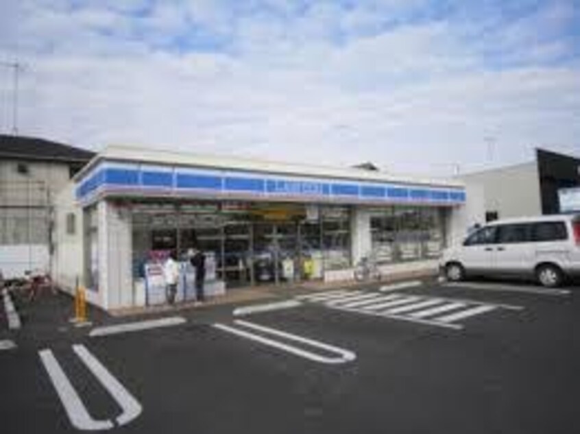 ﾛｰｿﾝ 牛久栄町一丁目店(コンビニ)まで658m DOMANI II