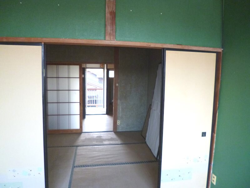 泉アパート
