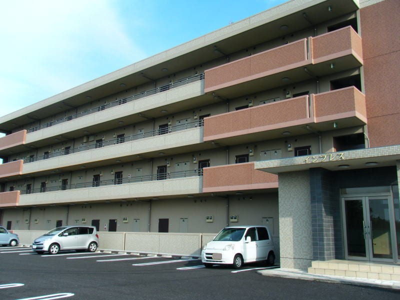  インプレス