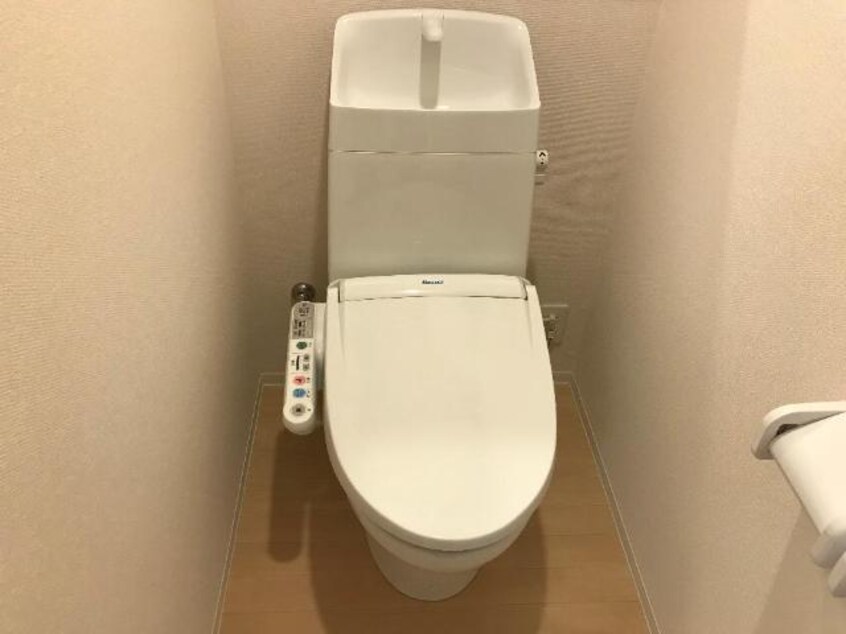 シャワー付トイレ ルミナス　スカイ