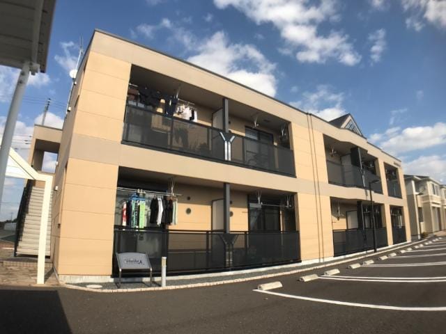 外観写真（昼） エトワールA