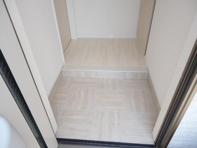 玄関 Allez Crest Neo（アレ　クレスト　ネオ）