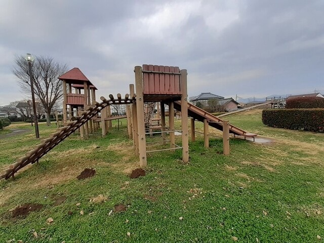 中根ふれあい公園まで350m グリーンヒルズＢ