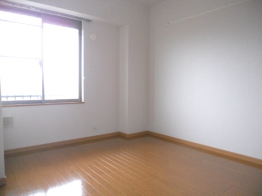  ＵＮＩＴＥ　ＳＯＥＭＯ