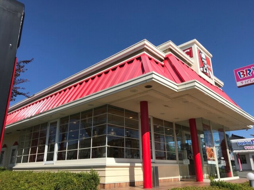 ｹﾝﾀｯｷｰﾌﾗｲﾄﾞﾁｷﾝ 牛久店(その他飲食（ファミレスなど）)まで561m マルシェ牛久