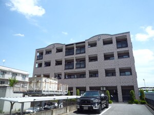 アバンサール