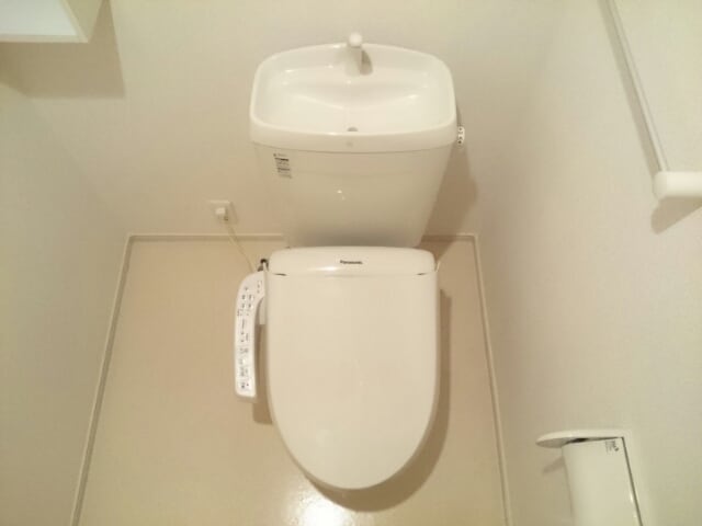  サニーヒルズ　コート
