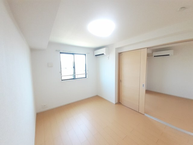  ルミエール　コート