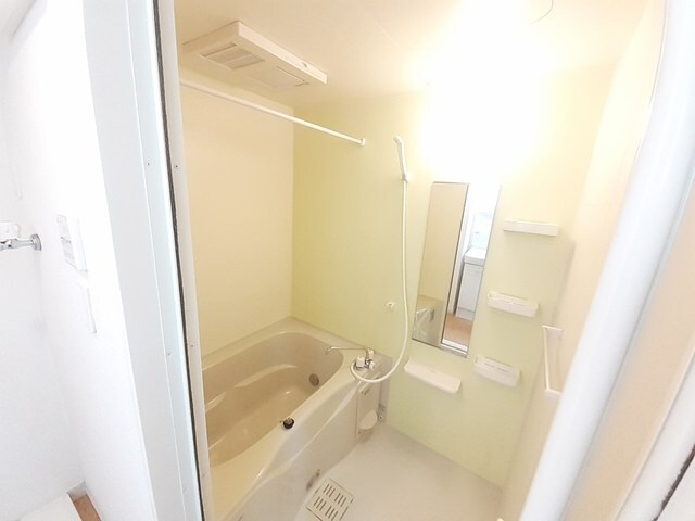  ルミエール　コート