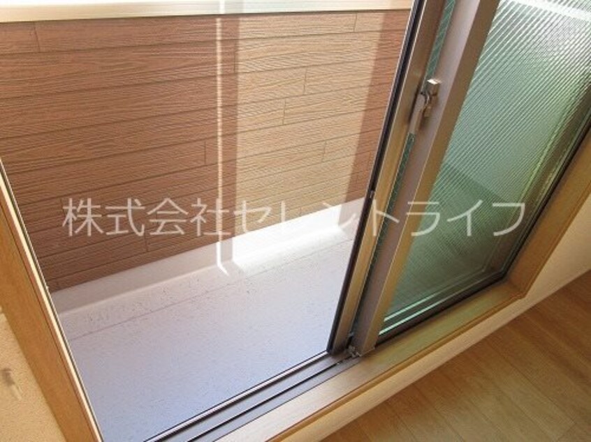 バルコニー KK Hills III