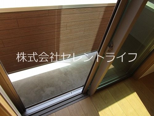 バルコニー KK Hills III