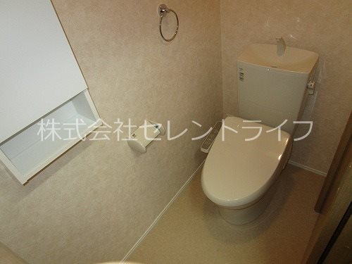 温水洗浄暖房便座付きトイレ KK Hills III