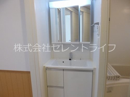 シャワー付き洗面化粧台 リレア学園南