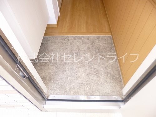 玄関 リレア学園南