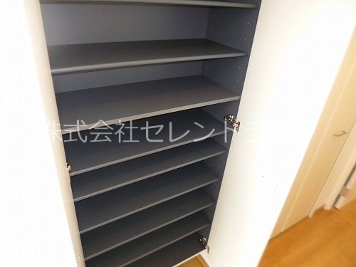 トールシューズボックス内部 リレア学園南