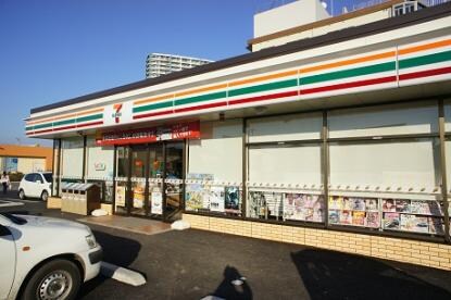 ｾﾌﾞﾝｲﾚﾌﾞﾝ つくばみどりの店(コンビニ)まで183m みどりのエアリー　Ｎ