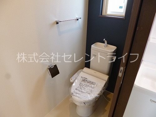 ウォシュレット付きトイレ リトルオリーブ